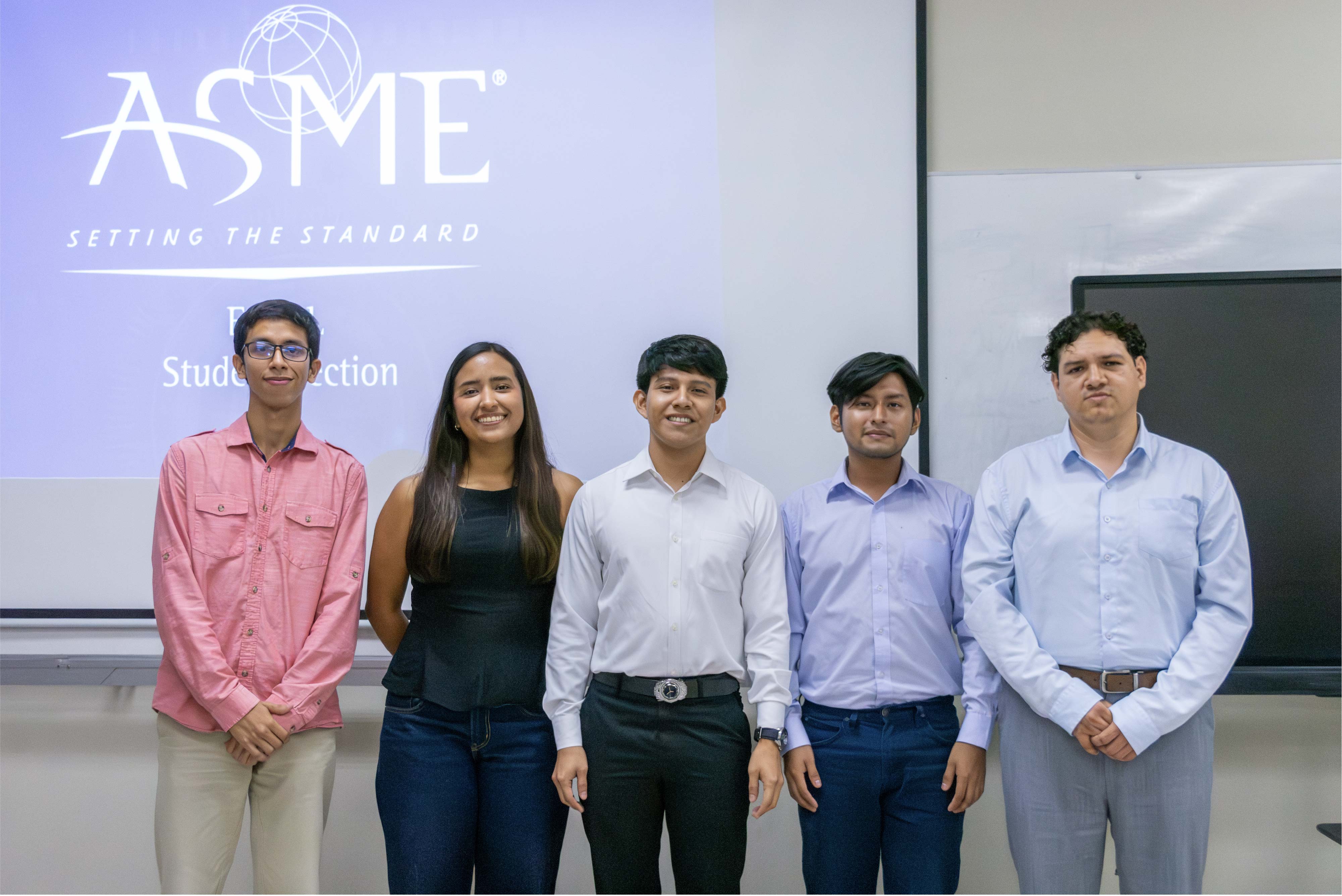 Foto de Directiva Saliente Capítulo Estudiantil ASME ESPOL 2025-2026