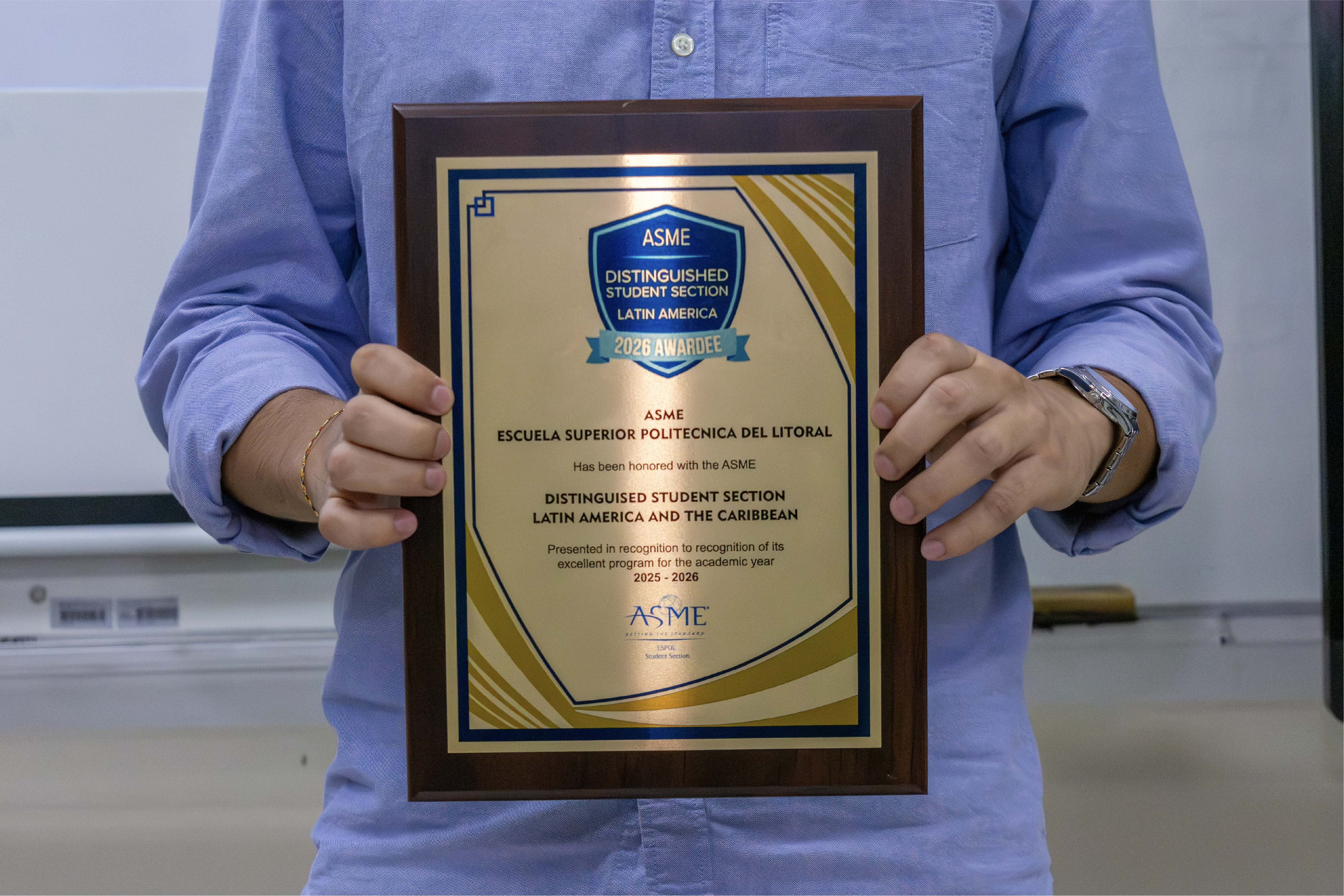 Placa conmemorativa de ASME Award #1 Student Chapter in Latin America and the Caribbean