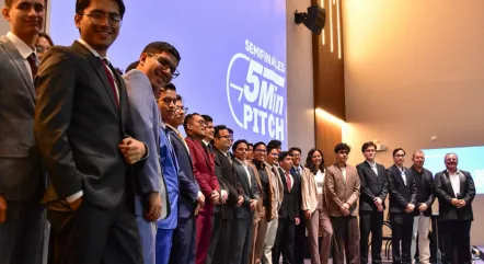 Ingeniería Mecatrónica de la FIMCP desarrolló la semifinal del 5MIN PITCH